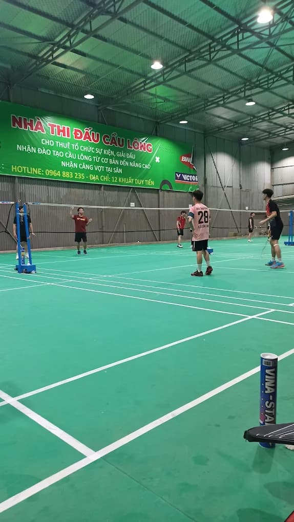 Sân cầu lông 12 Khuất Duy Tiến